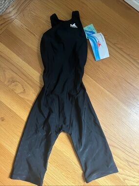 Yingfa black kneeskin swimsuit size 3XS Black